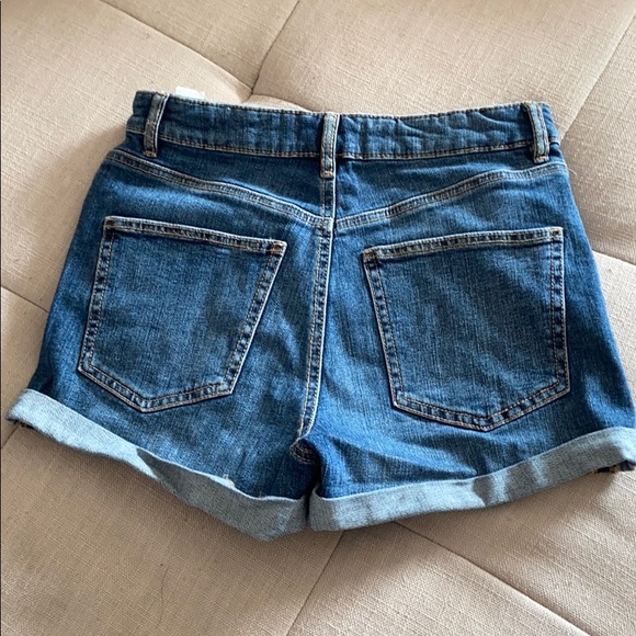 Dynamite Jean Shorts - Picture 2 of 3
